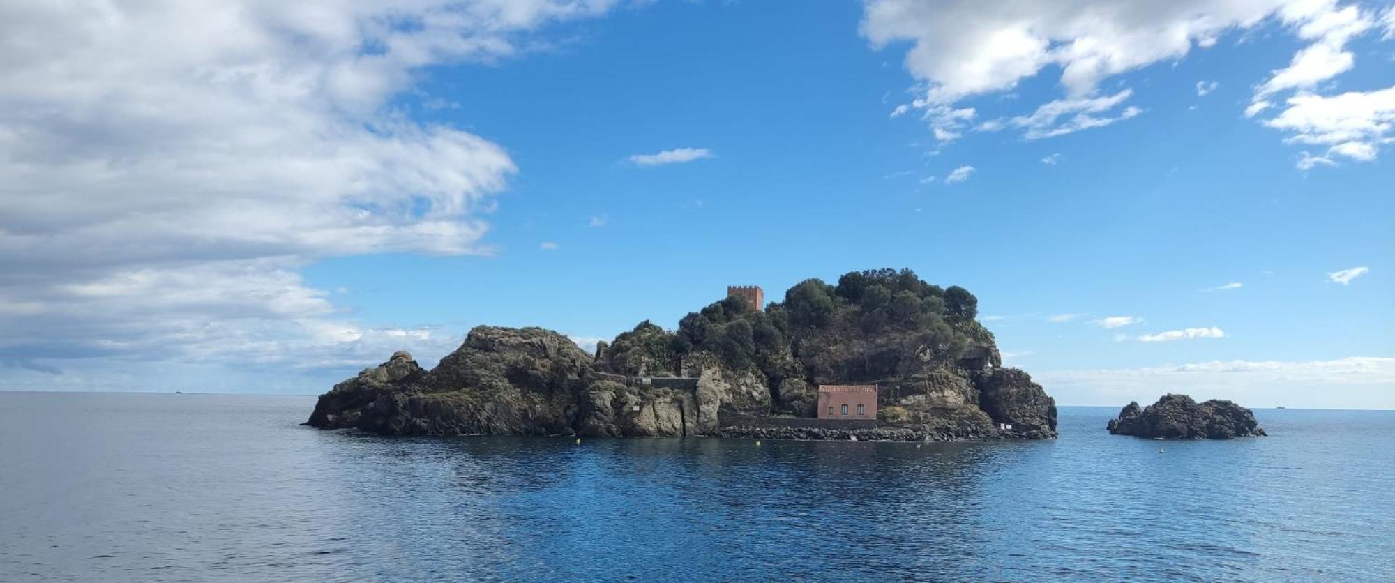 Appartement Sara Casa Acitrezza à Aci Castello Extérieur photo